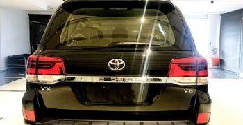 Toyota landcruiser Back View